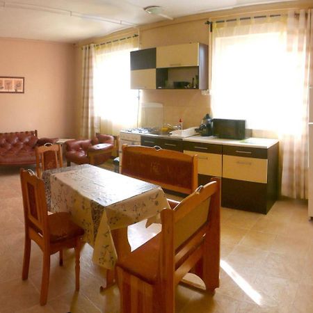 Orchidea Apartman Tata Exterior foto