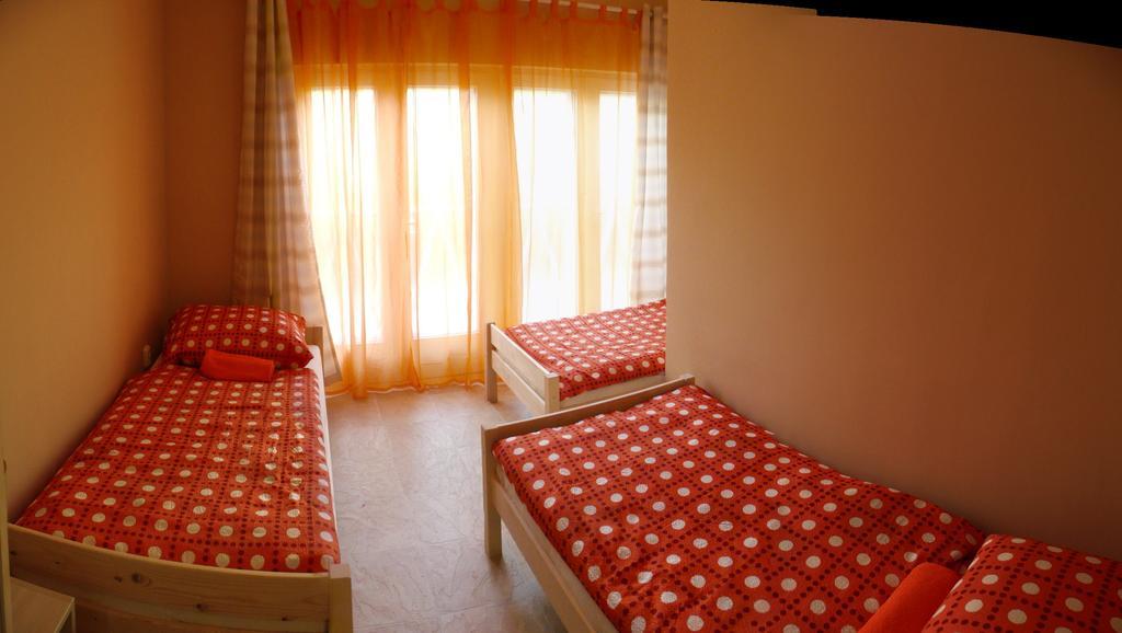 Orchidea Apartman Tata Cameră foto