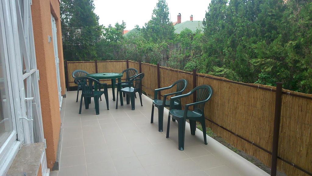 Orchidea Apartman Tata Cameră foto