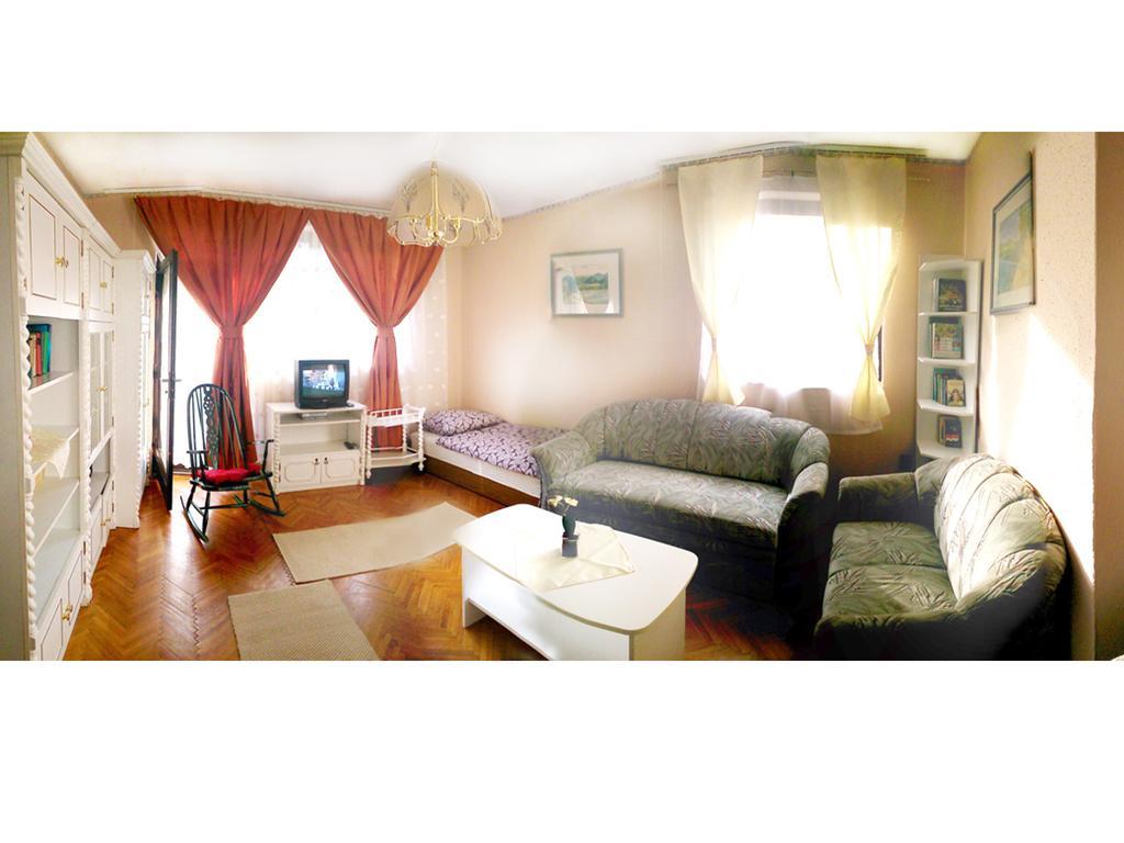 Orchidea Apartman Tata Cameră foto